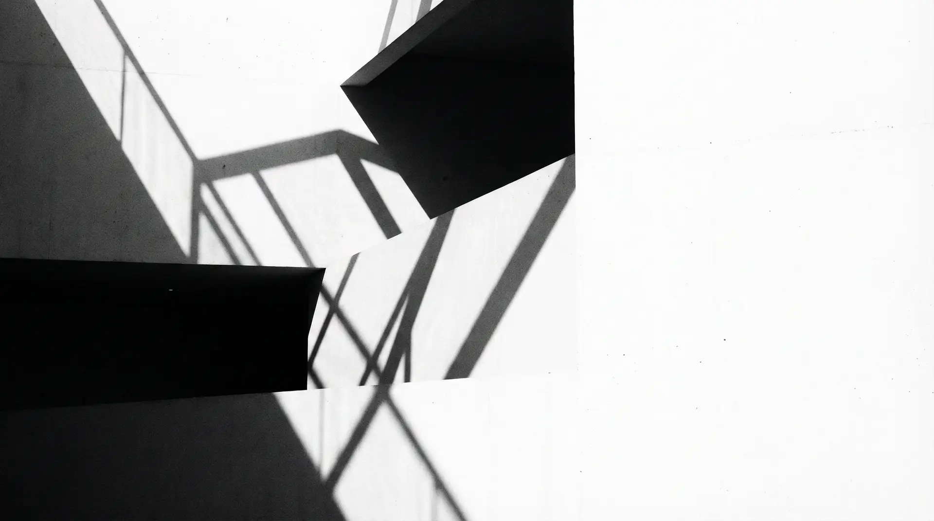 国产一线二线三线女装品牌 - 伦理思考